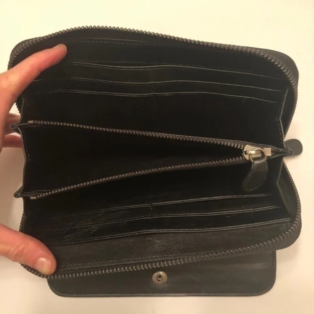 Black leather woven intrecciato wallet clutch bag